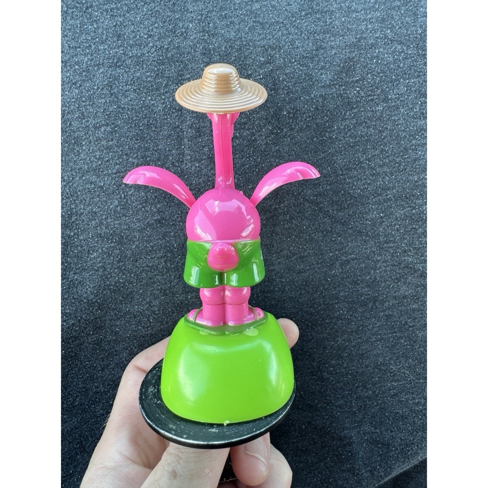 New Solar-Powered Dancing Flamingo with Sunglasses - Picture 3 of 8